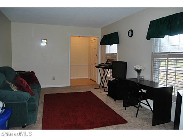 715 Laverton Lane Rural Hall, NC 27045 - Photo 6 of 15 Living Room.