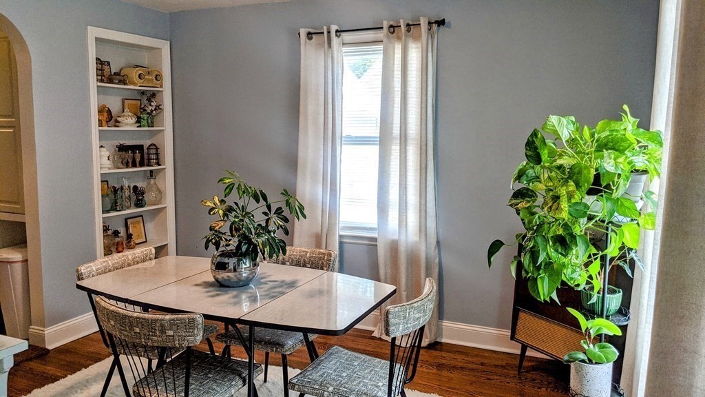 18 Benjamin Road Worcester, MA 01602 - Photo 13 of 32 Gallery Image 13