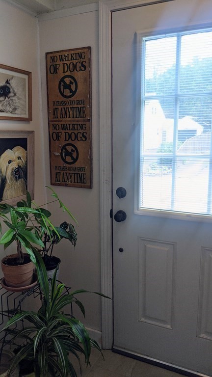 18 Benjamin Road Worcester, MA 01602 - Photo 5 of 32 Gallery Image 5