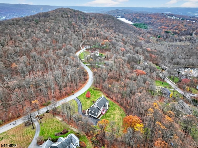 14 Jenny Layne Road Vernon, NJ 07461 - Photo 35 of 42 a view of a outdoor space