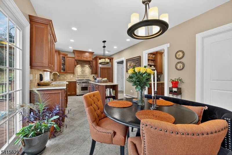 14 Jenny Layne Road Vernon, NJ 07461 - Photo 9 of 42 a living room with furniture and a potted plant