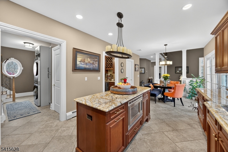14 Jenny Layne Road Vernon, NJ 07461 - Photo 10 of 42 a kitchen that has a lot of cabinets in it