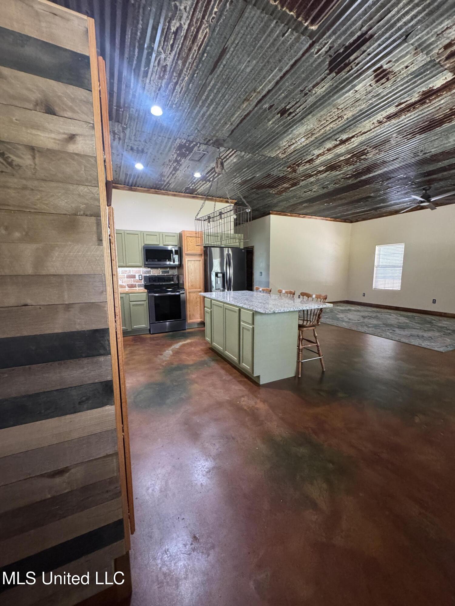 106 Sallie Road Wiggins, MS 39577 - Photo 8 of 42 IMG_5295