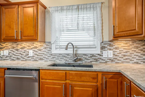 $499,900 | 6524 International Drive, Bettendorf, IA 52722