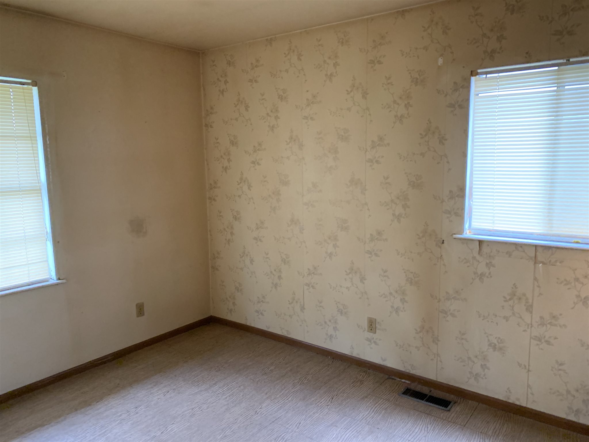 1103 Angus Drive Decatur, IN 46733 - Photo 14 of 23