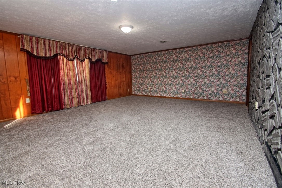 297 Abbe Road North Elyria, OH 44035 - Photo 6 of 23