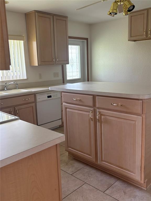 6850 Southeast 96th Place Road Belleview, FL 34420 - Photo 16 of 39