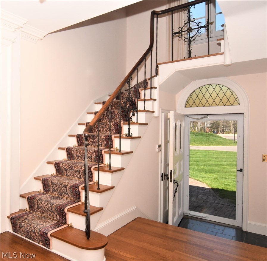 900 Newport Road Akron, OH 44303 - Photo 3 of 35 Gallery Image 3