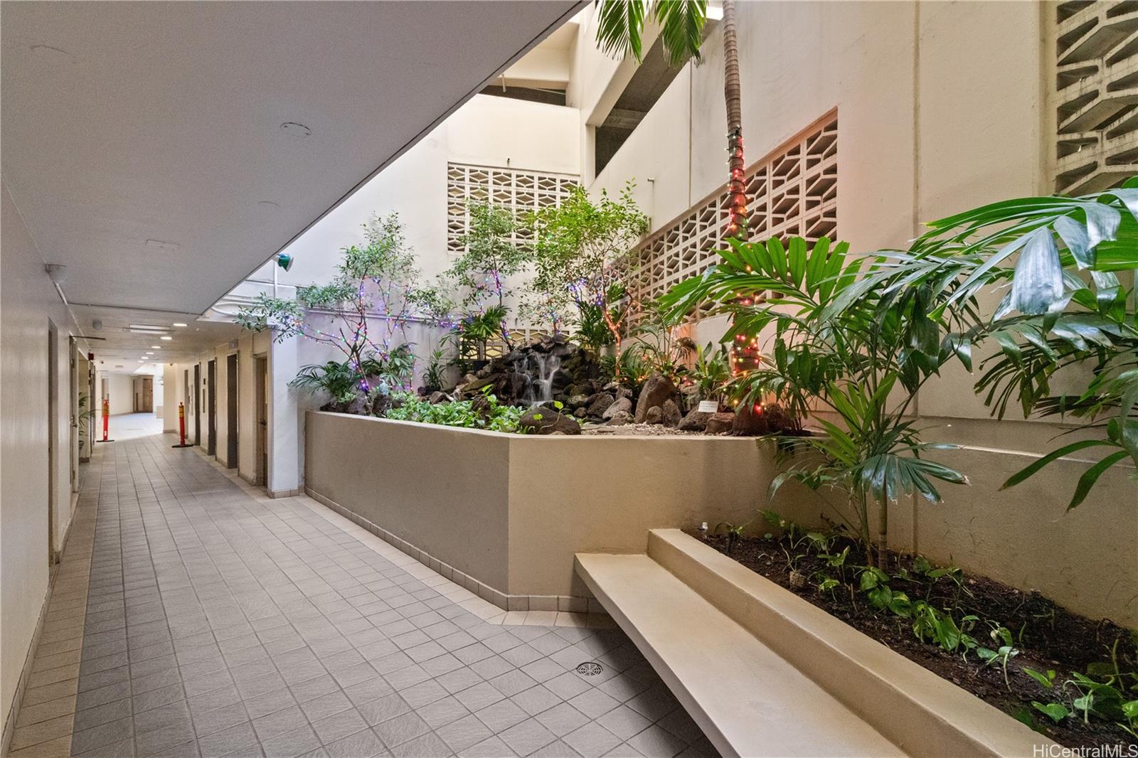 469 Ena Road, Unit 2304 Honolulu, HI 96815 - Photo 24 of 25