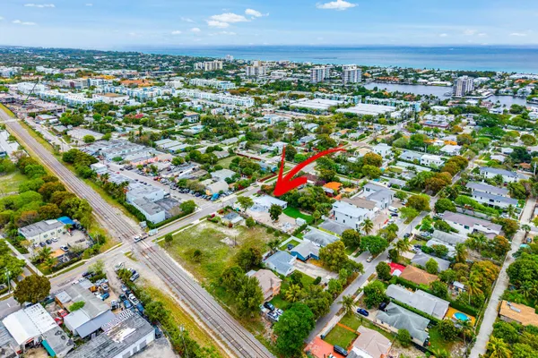 $6,500 | 202 Southeast 4th Street, Delray Beach, FL 33483