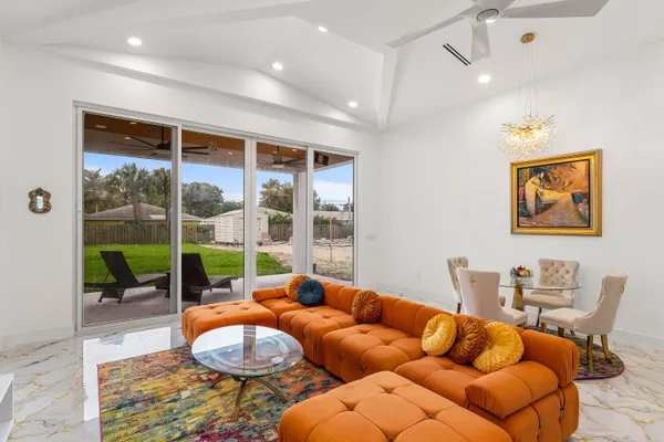 $6,500 | 202 Southeast 4th Street, Delray Beach, FL 33483