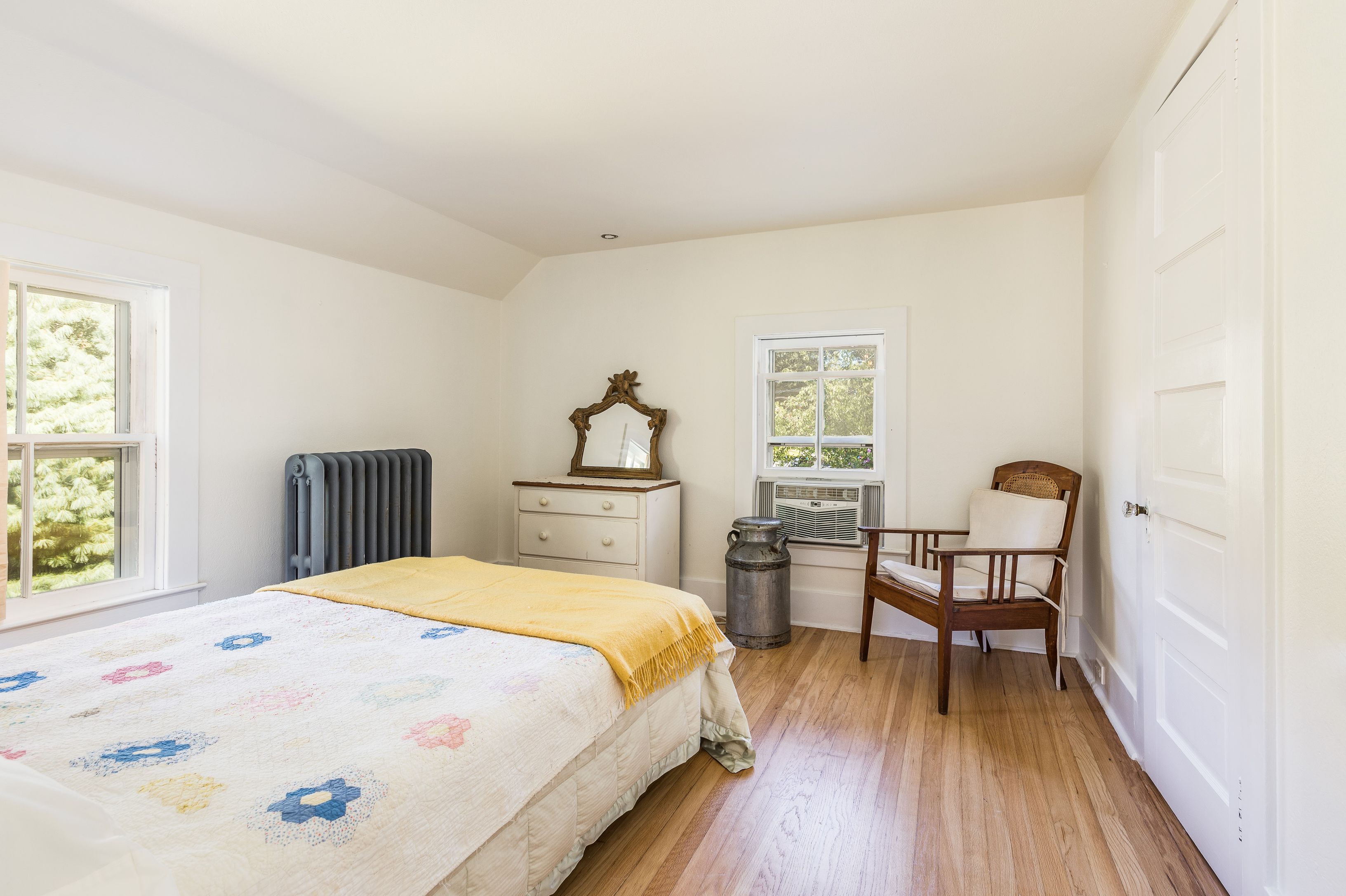 599 Springs Fireplace Road East Hampton, NY 11937 - Photo 14 of 27 Gallery Image 14