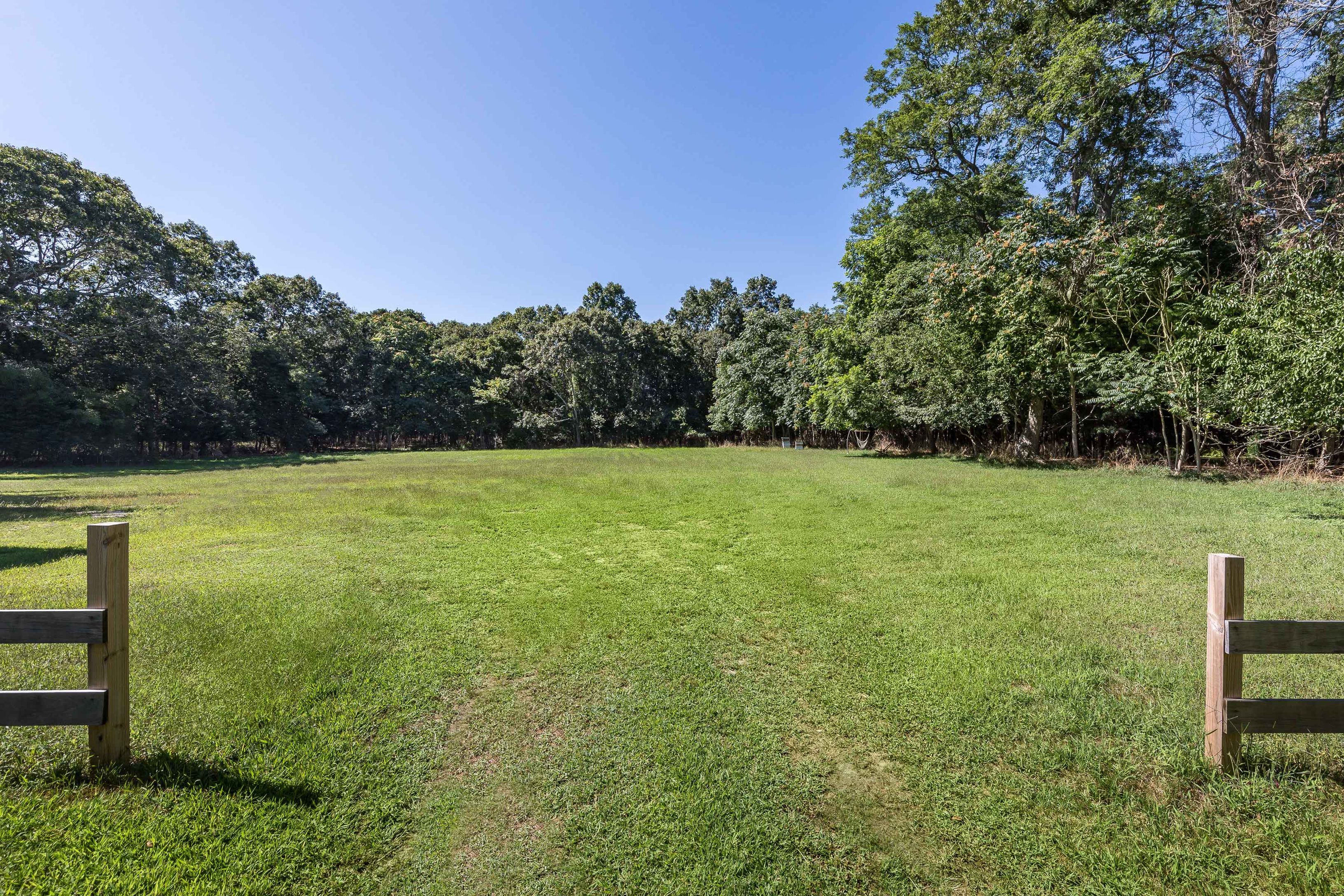 599 Springs Fireplace Road East Hampton, NY 11937 - Photo 3 of 27 Gallery Image 3
