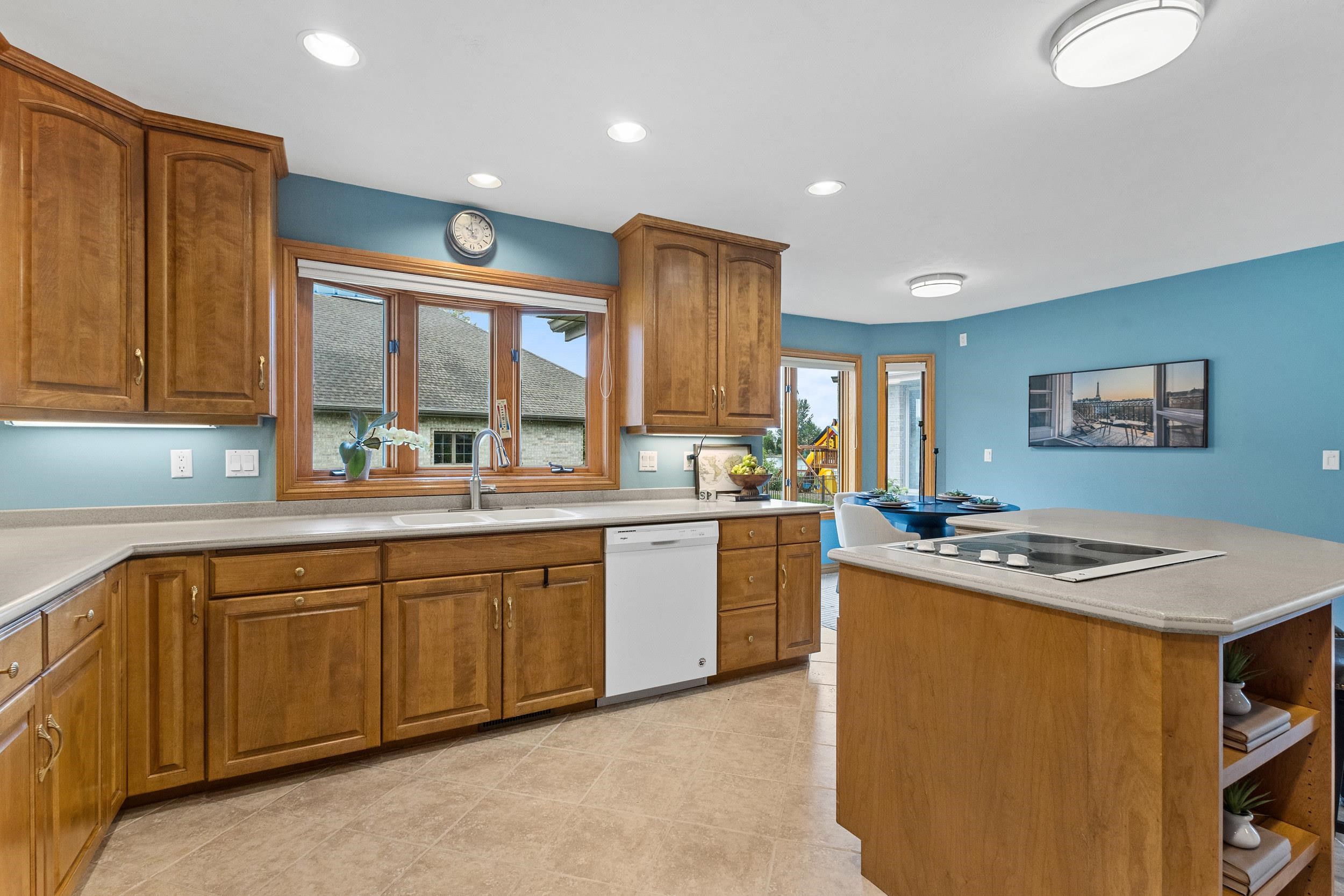 2516 Van Rite Court Green Bay, WI 54311 - Photo 17 of 62