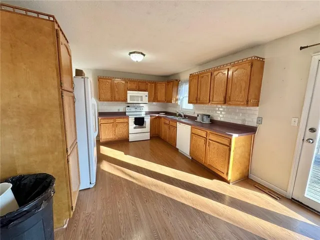 $250,000 | 589 Highway 13, Warrensburg, MO 64093