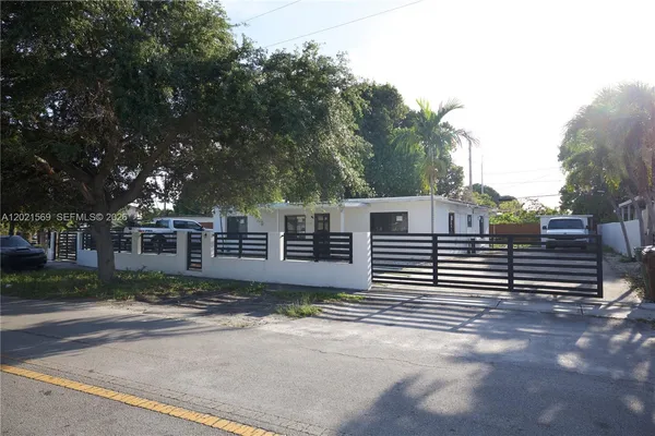 $760,000 | 1120 East 6th Court, Hialeah, FL 33010