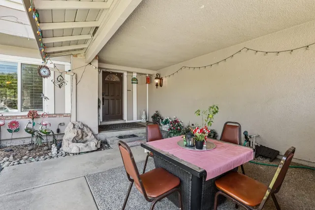 $635,000 | 8058 Mesa Oak Way, Citrus Heights, CA 95610