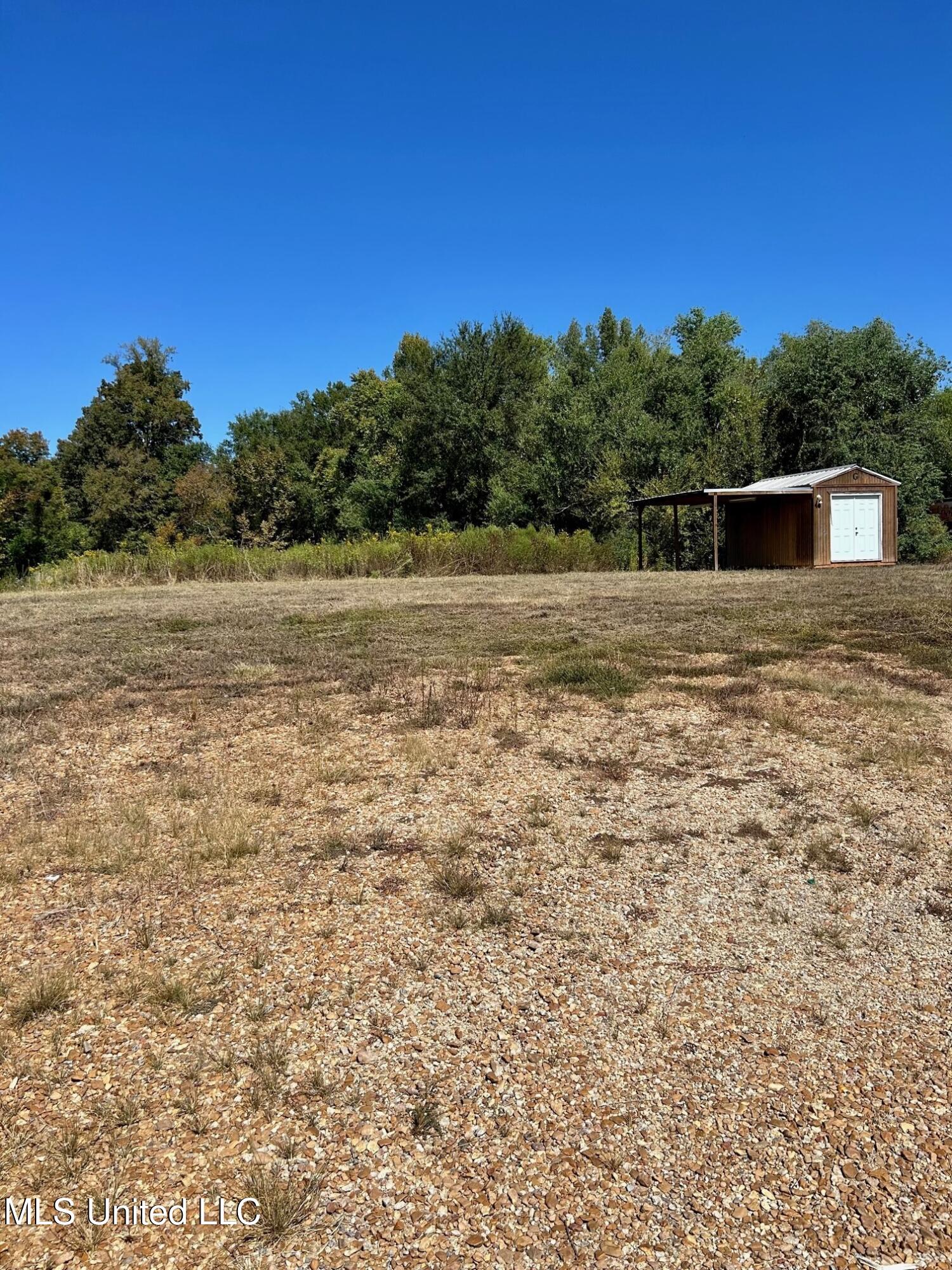 208 Weisenberger Road Madison, MS 39110 - Photo 5 of 6 weisenberger pic 11