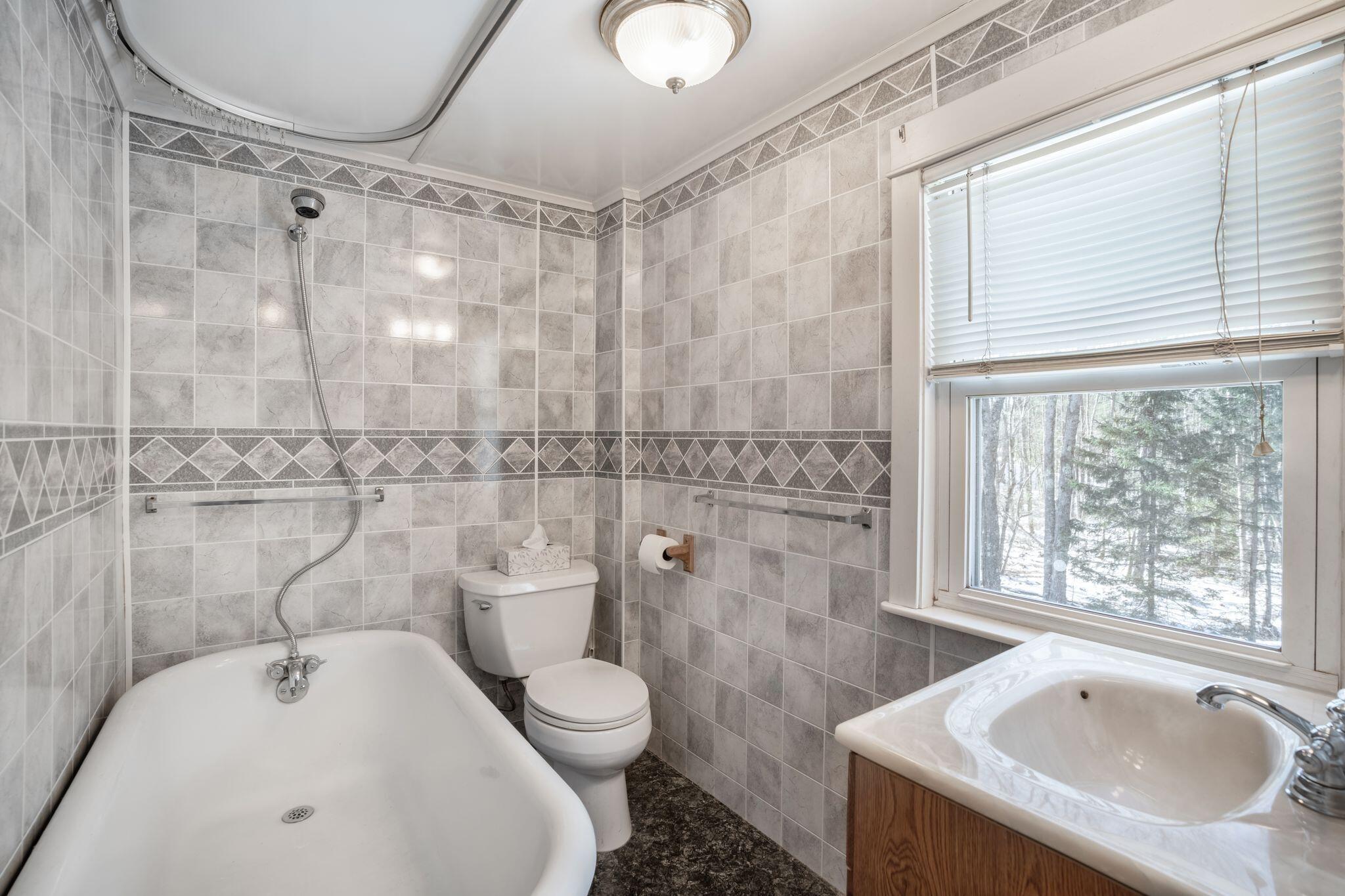 69 Ocean House Road Cape Elizabeth, ME 04107 - Photo 23 of 28 32_DSC08068