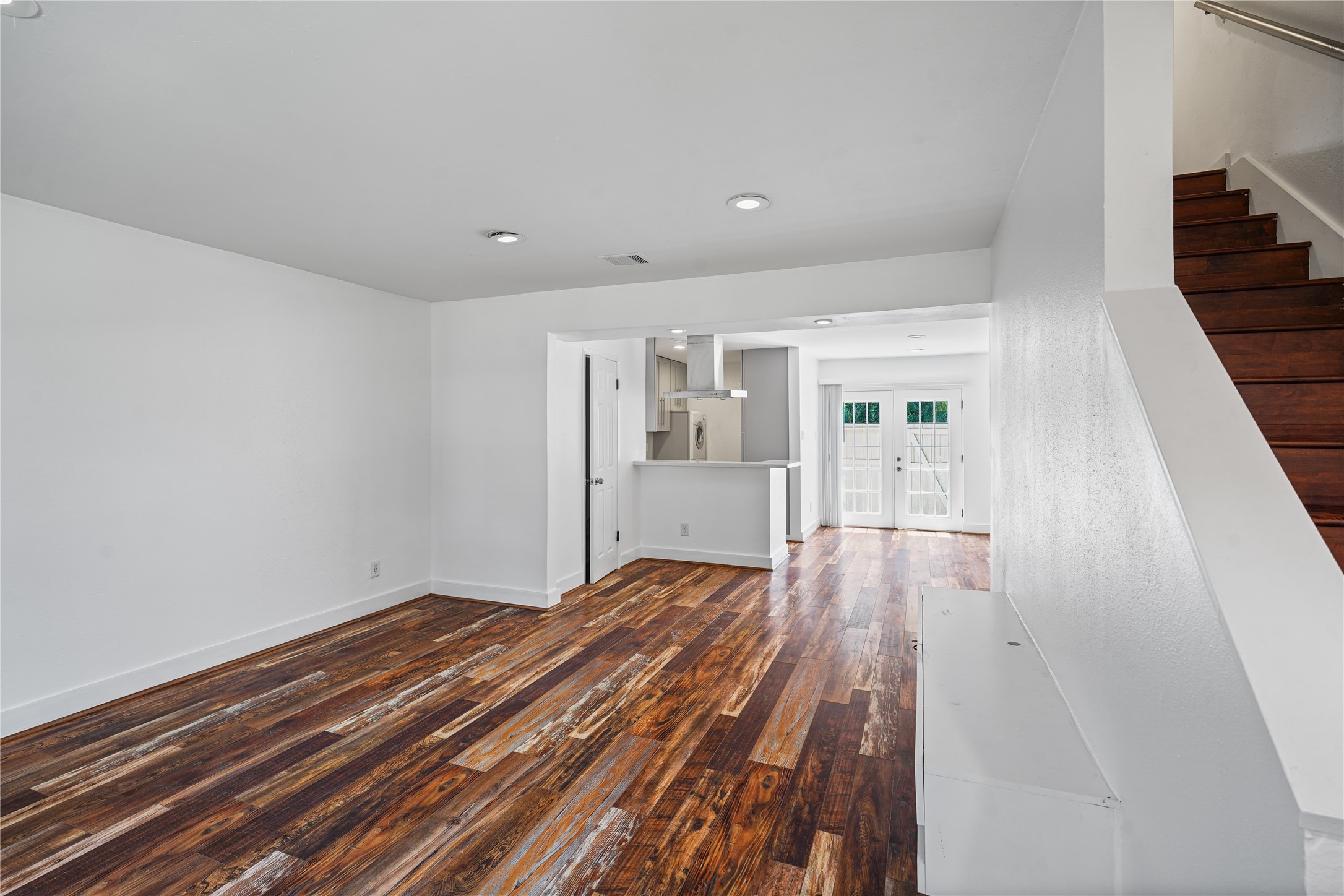 515 Tallowood Road, Unit 7 Houston, TX 77024 - Photo 9 of 24 Gallery Image 9