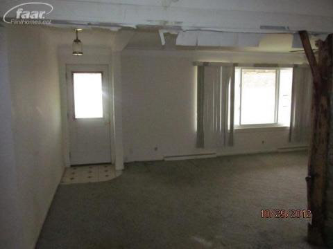 13304 North Center Road Clio, MI 48420 - Photo 10 of 21 20152591-9.JPG
