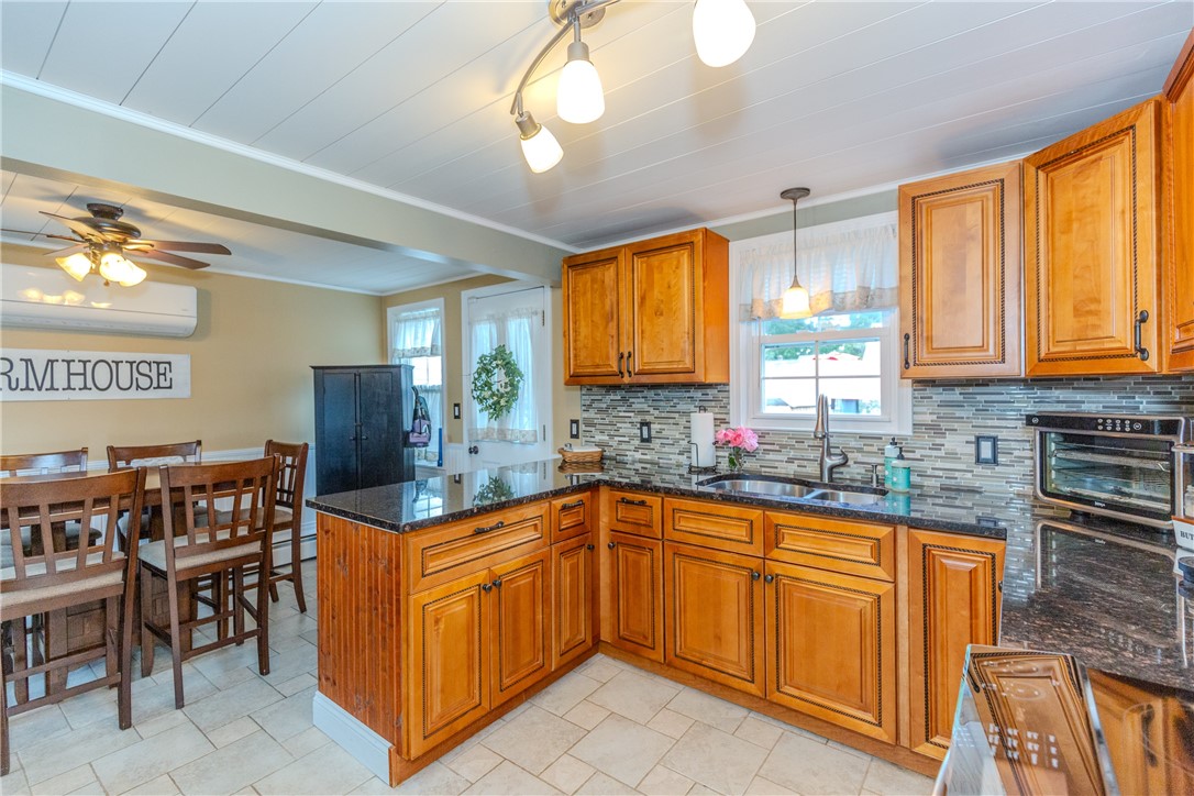 43 Haverford Road Warwick, RI 02886 - Photo 14 of 47 Gallery Image 14
