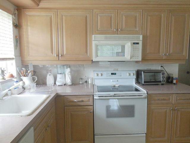 10375 Greenbriar Court Boca Raton, FL 33498 - Photo 4 of 41 KITCHEN 1