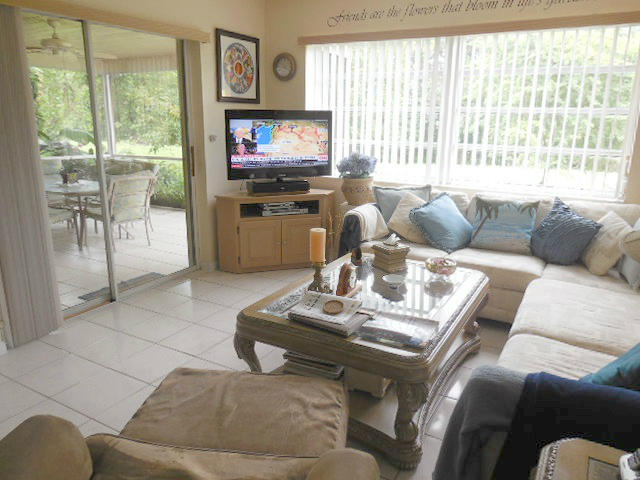 10375 Greenbriar Court Boca Raton, FL 33498 - Photo 10 of 41 FAMILY ROOM
