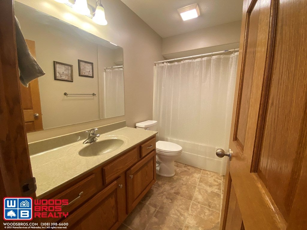 332 Redwood Road Grand Island, NE 68803 - Photo 14 of 26 Gallery Image 14