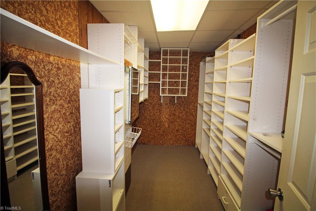 3516 Charing Cross Road Greensboro, NC 27455 - Photo 23 of 26 Gallery Image 23