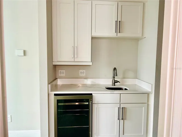 $6,000 | 281 Auburn Avenue, Kissimmee, FL 34747