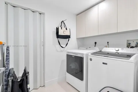 $1,230,000 | 2517 Southwest 148th Court, Miami, FL 33185