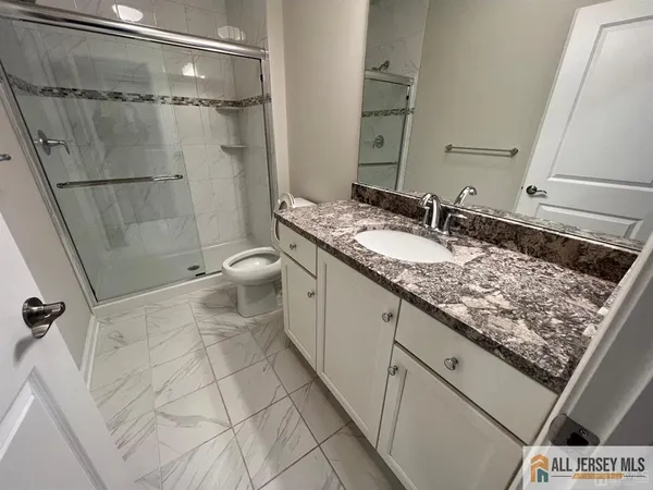 $4,300 | 706 Greenland Square, Unit 706, Highland Park, NJ 08904