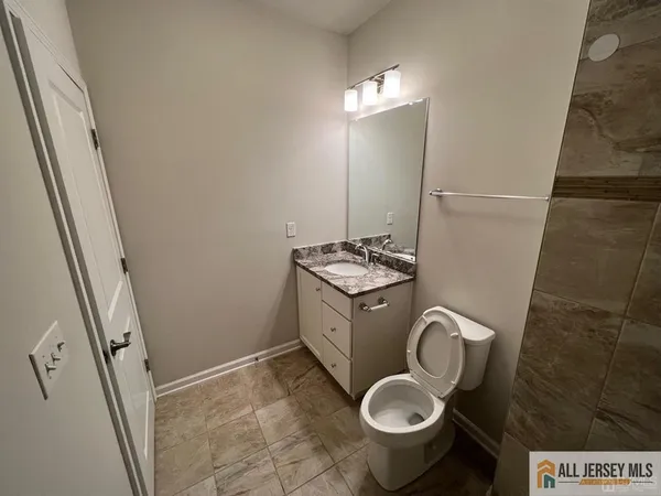 $4,300 | 706 Greenland Square, Unit 706, Highland Park, NJ 08904