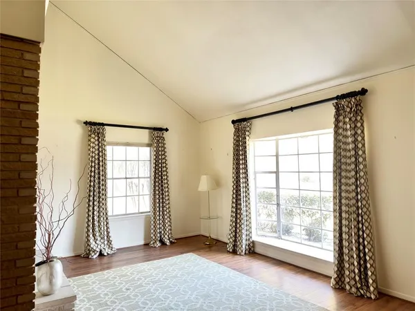 $359,900 | 1102 North Edwards Court, Irving, TX 75062