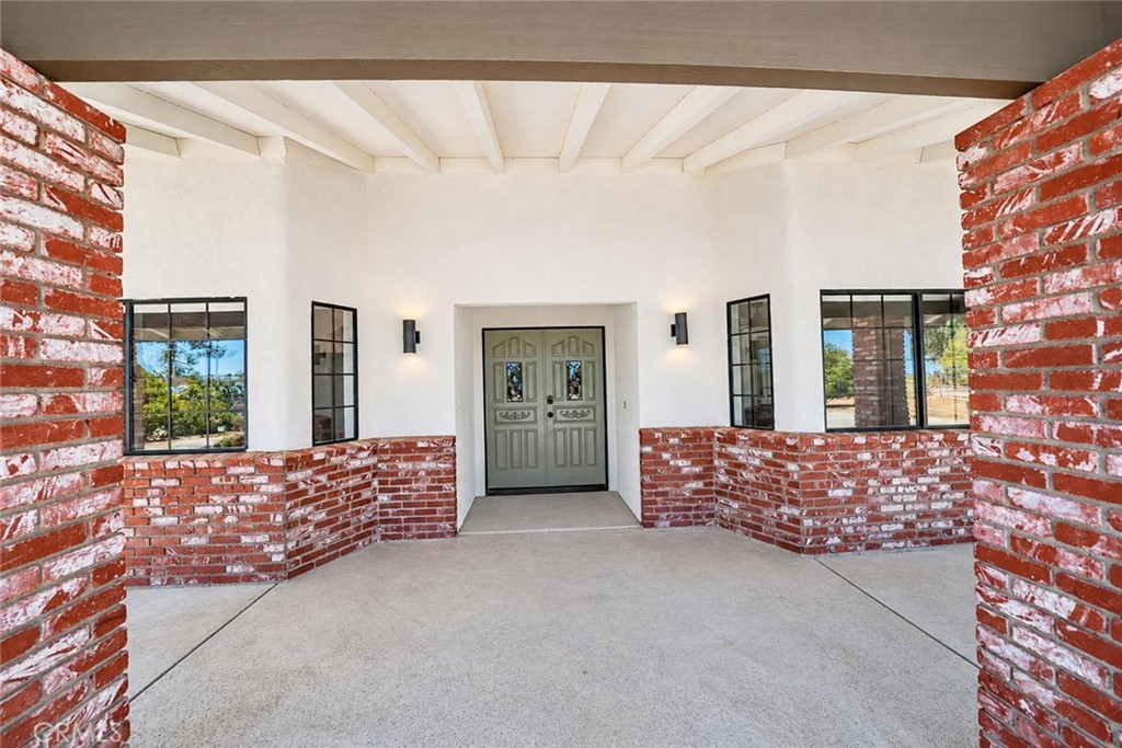 12764 Oasis Road Pinon Hills, CA 92372 - Photo 4 of 50 Gallery Image 4
