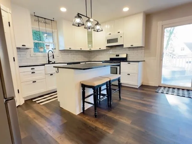 $420,000 | 4211 Oak Street, McFarland, WI 53558