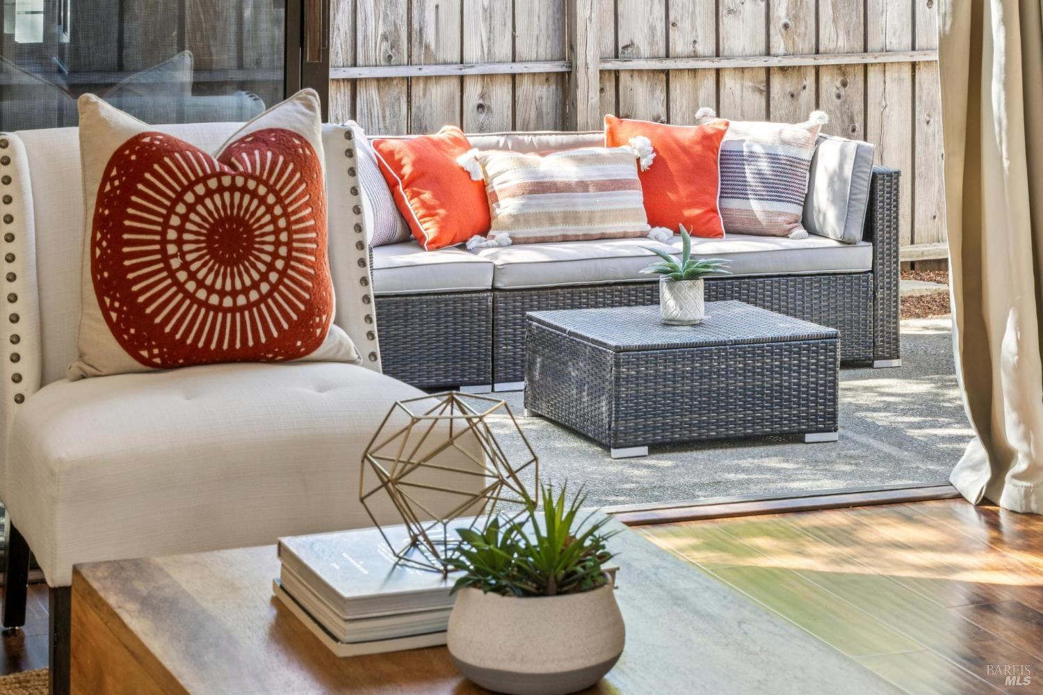 212 Sylvia Way San Rafael, CA 94903 - Photo 11 of 52 Seamless indoor-outdoor flow