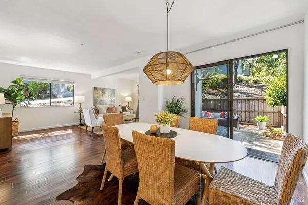 $850,000 | 212 Sylvia Way, San Rafael, CA 94903