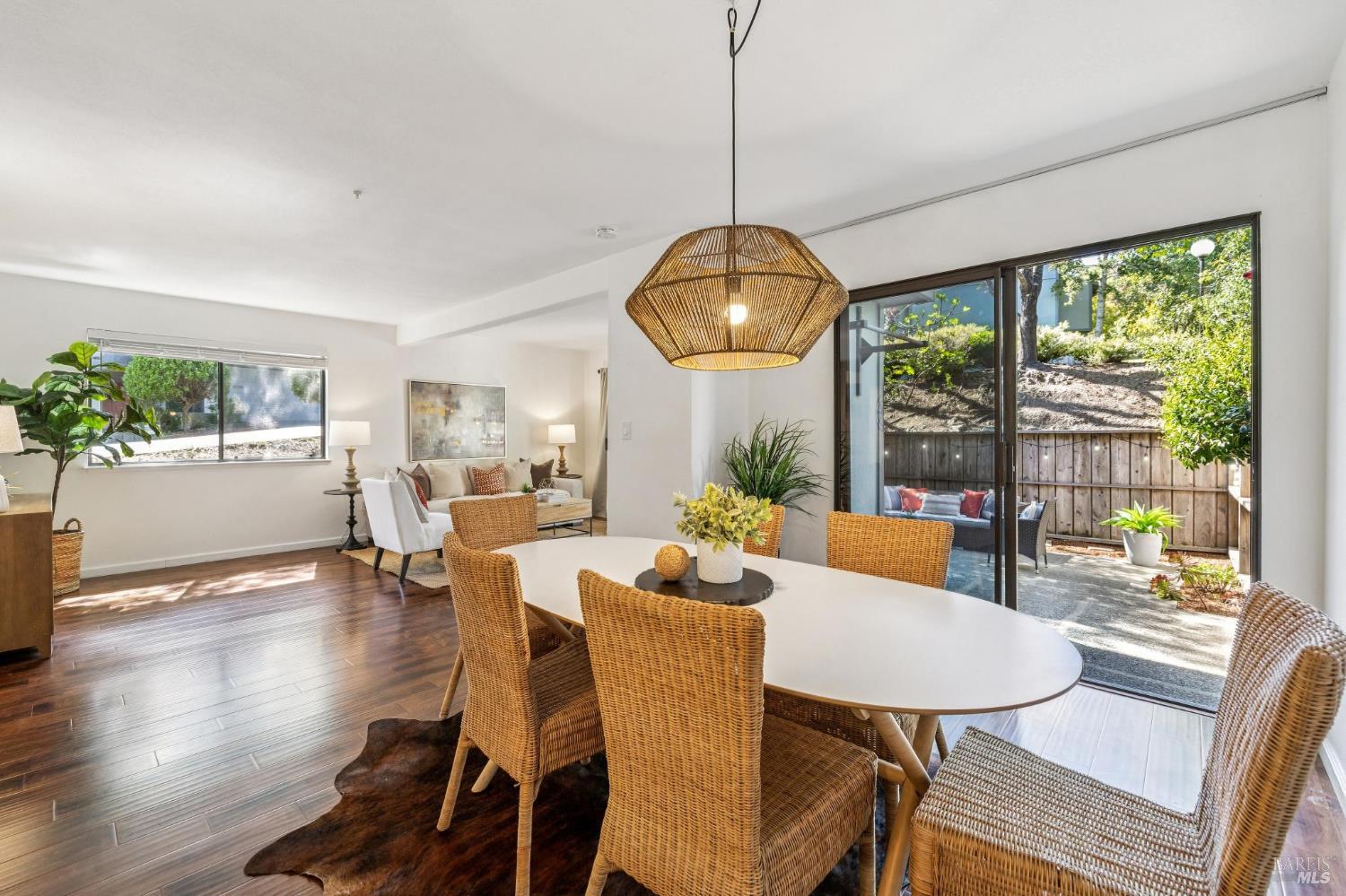 212 Sylvia Way San Rafael, CA 94903 - Photo 17 of 52 End unit