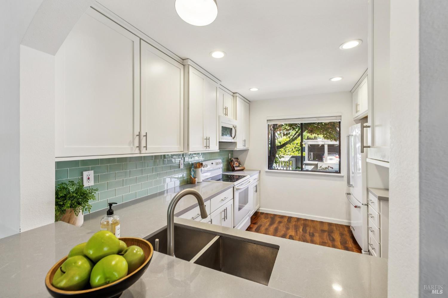 212 Sylvia Way San Rafael, CA 94903 - Photo 24 of 52