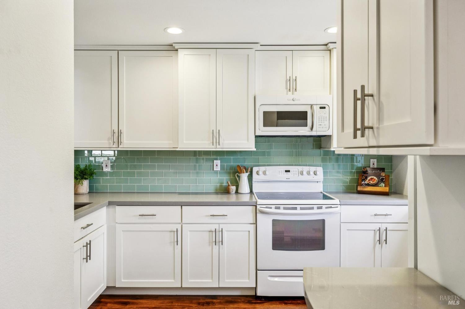 212 Sylvia Way San Rafael, CA 94903 - Photo 25 of 52