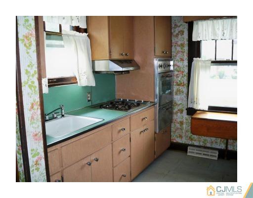 231 Plainfield Road Edison, NJ 08820 - Photo 2 of 11