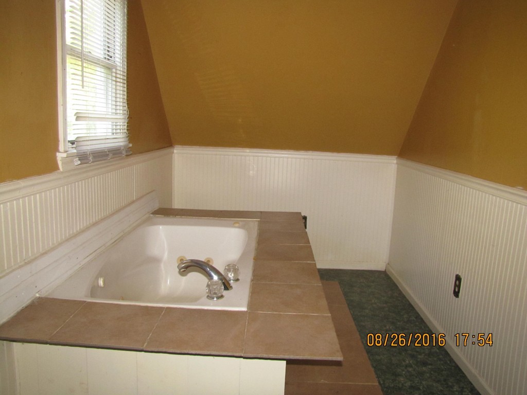 1009 Jones Hill Road Ashby, MA 01431 - Photo 11 of 13 Gallery Image 11