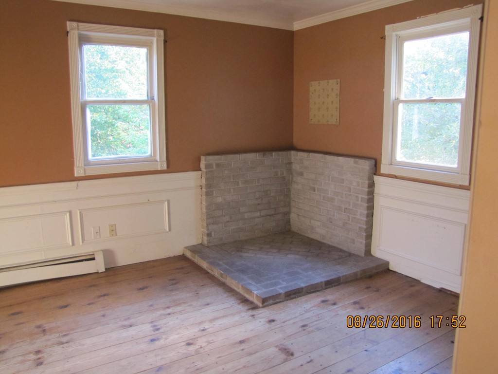 1009 Jones Hill Road Ashby, MA 01431 - Photo 9 of 13 Gallery Image 9