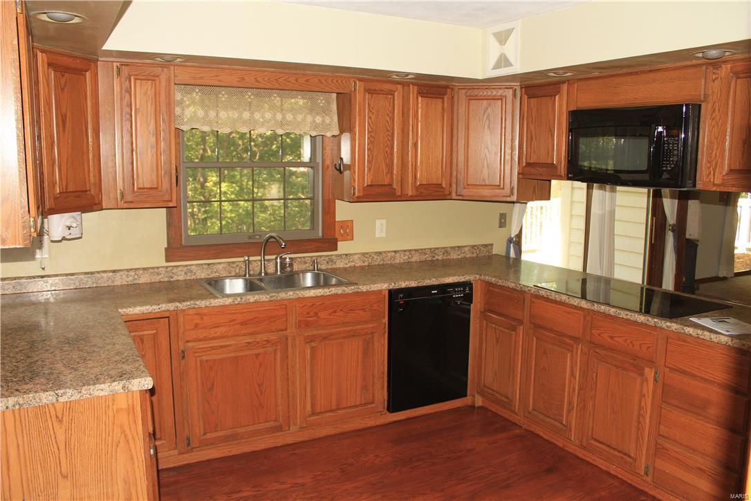 618 Goldfinch Lane Troy, IL 62294 - Photo 6 of 40 Gallery Image 6