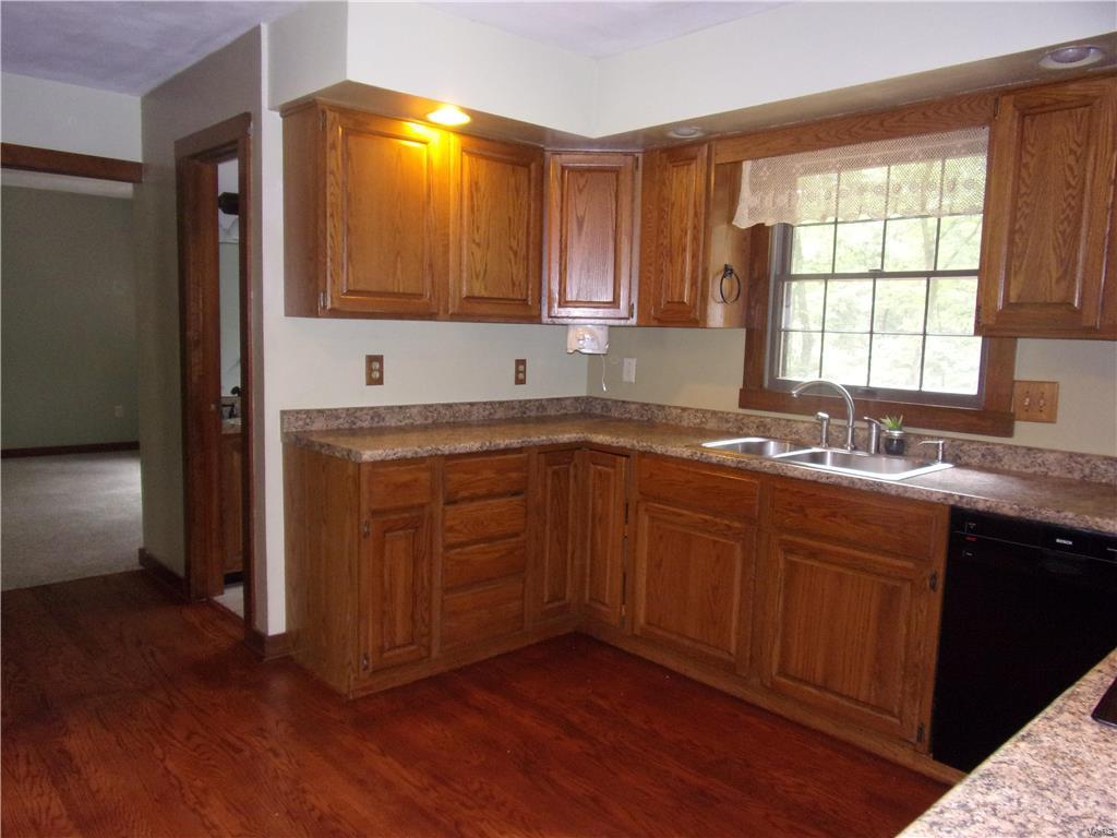 618 Goldfinch Lane Troy, IL 62294 - Photo 7 of 40 Gallery Image 7