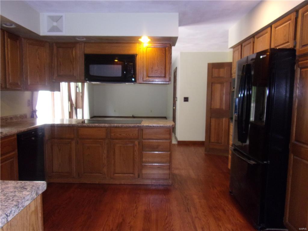 618 Goldfinch Lane Troy, IL 62294 - Photo 8 of 40 Gallery Image 8