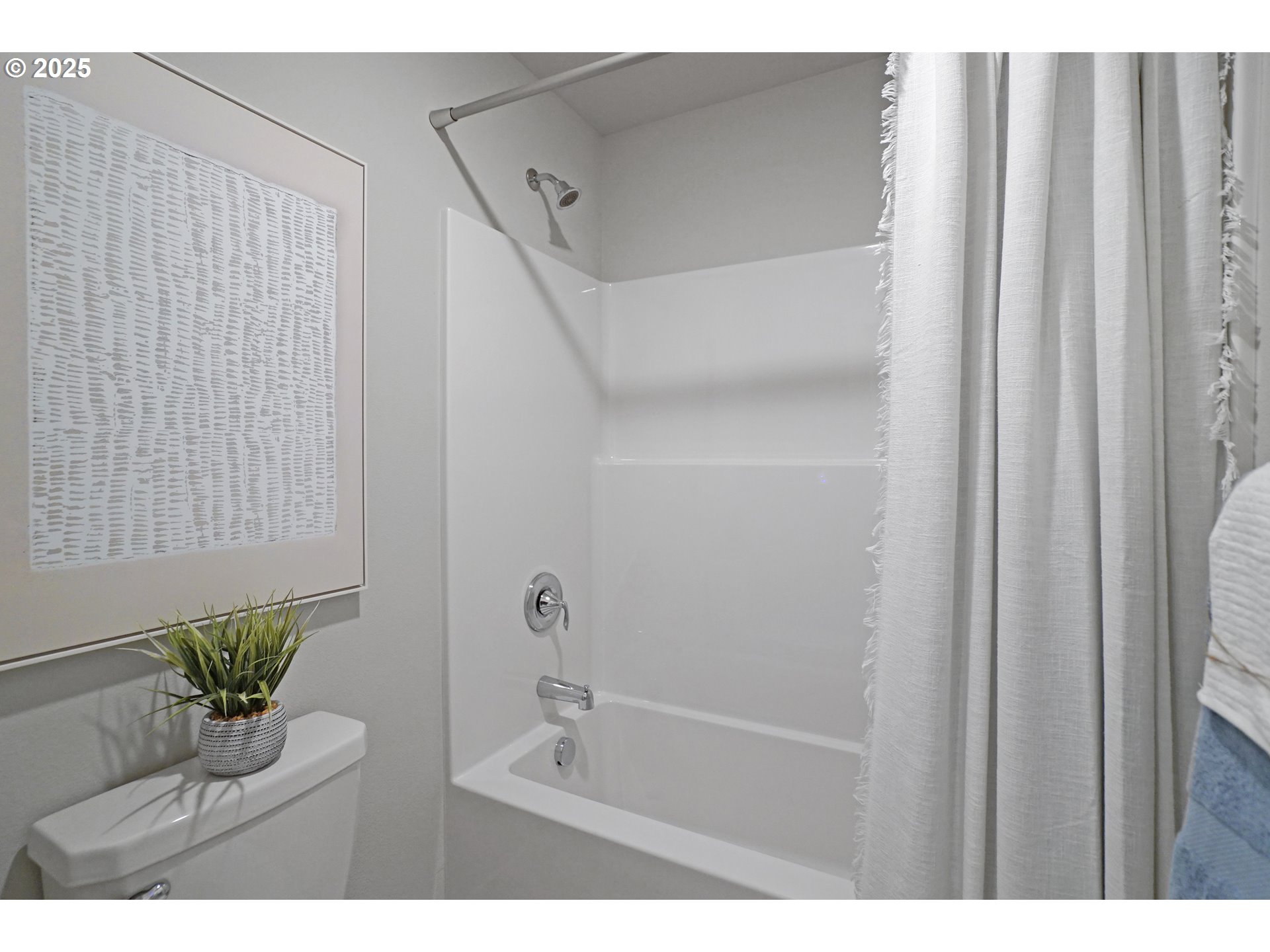 33362 Southwest Rokin Way Scappoose, OR 97056 - Photo 3 of 22