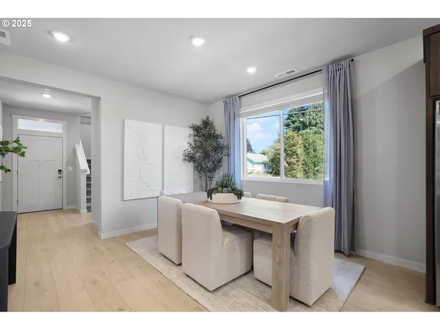 $562,400 | 33362 Southwest Rokin Way, Scappoose, OR 97056